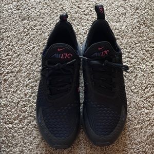 Nike 270